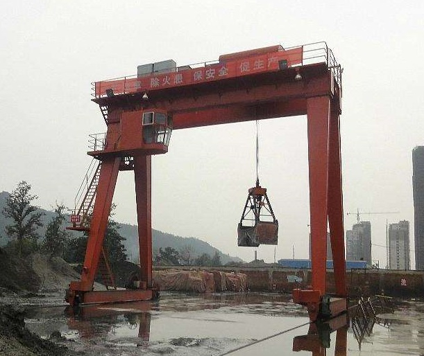 雙梁抓斗門(mén)式起重機